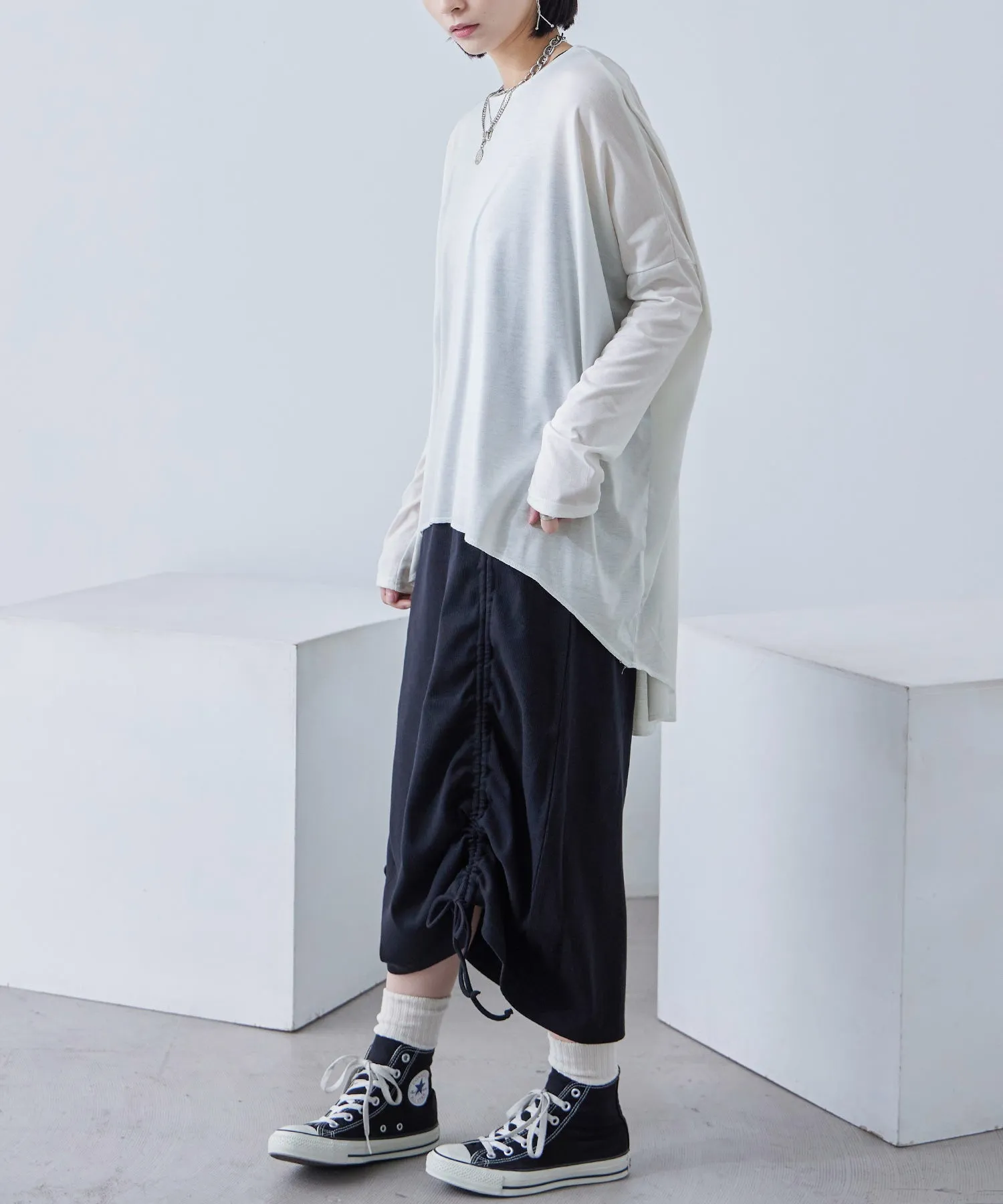 Tailcut Long Sleeve Tops