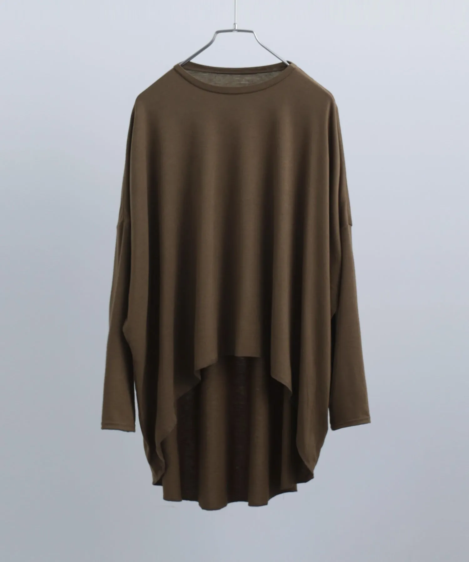 Tailcut Long Sleeve Tops