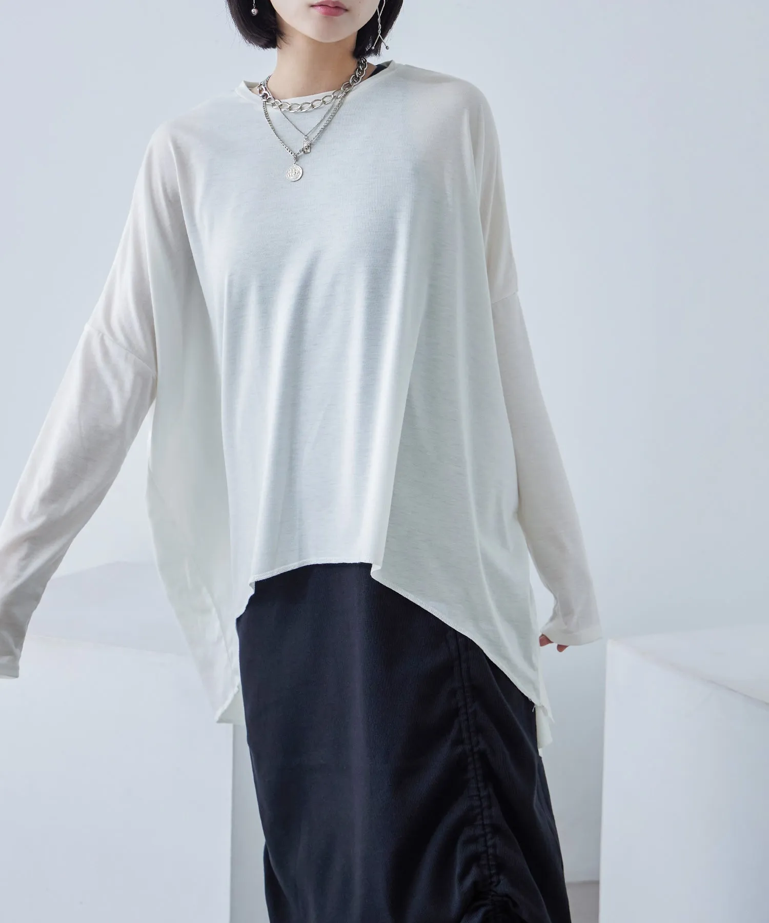 Tailcut Long Sleeve Tops