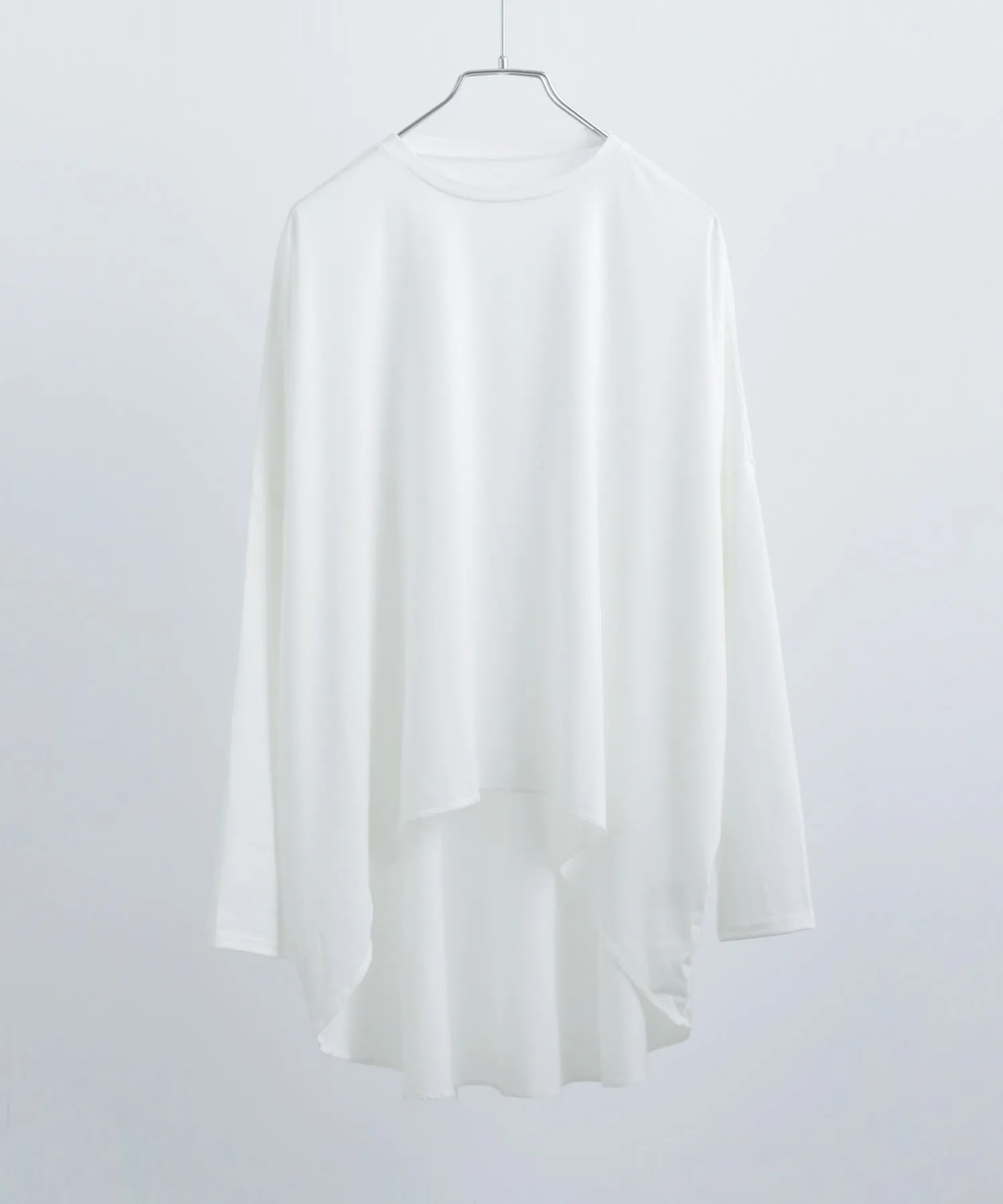 Tailcut Long Sleeve Tops